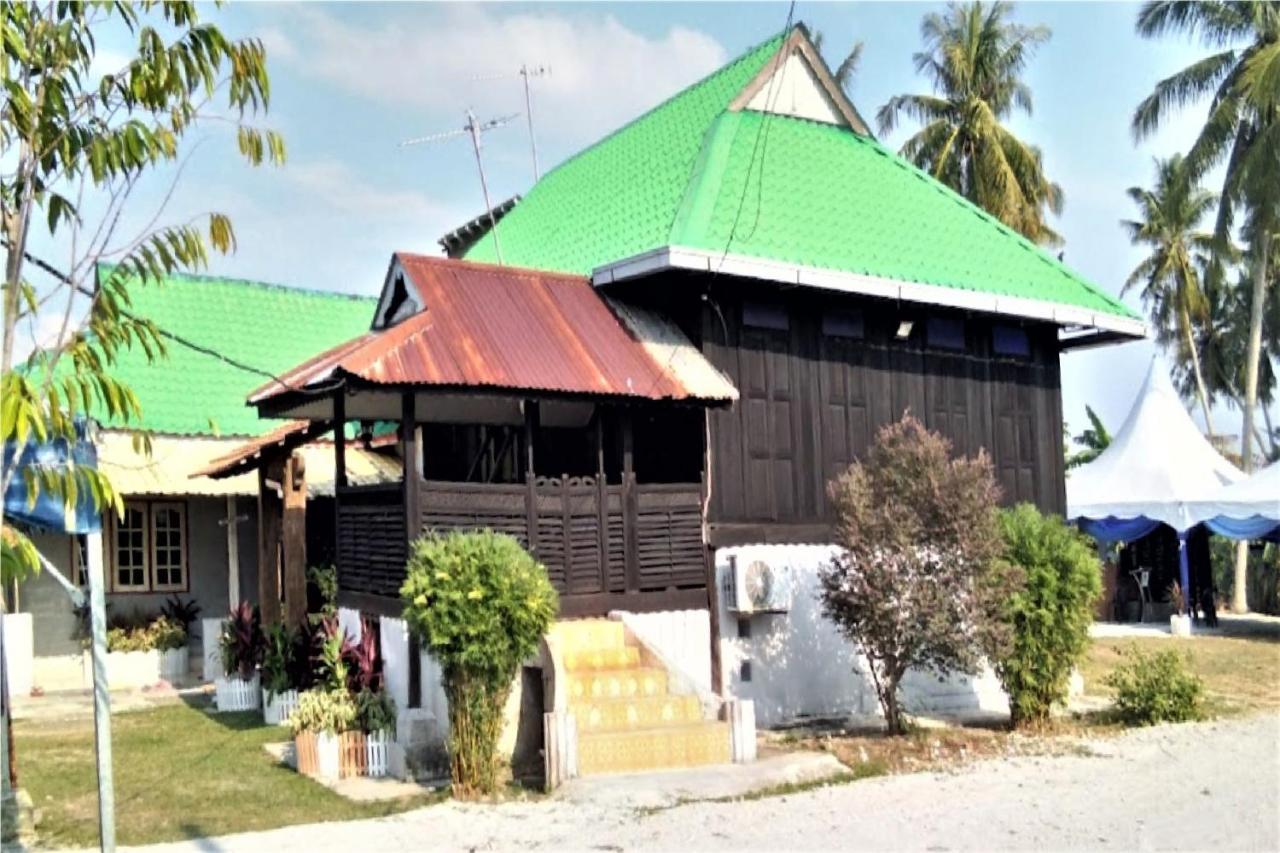 Oyo Home 90495 Homestay Kampung Kota Aur Sungai Petani Ngoại thất bức ảnh