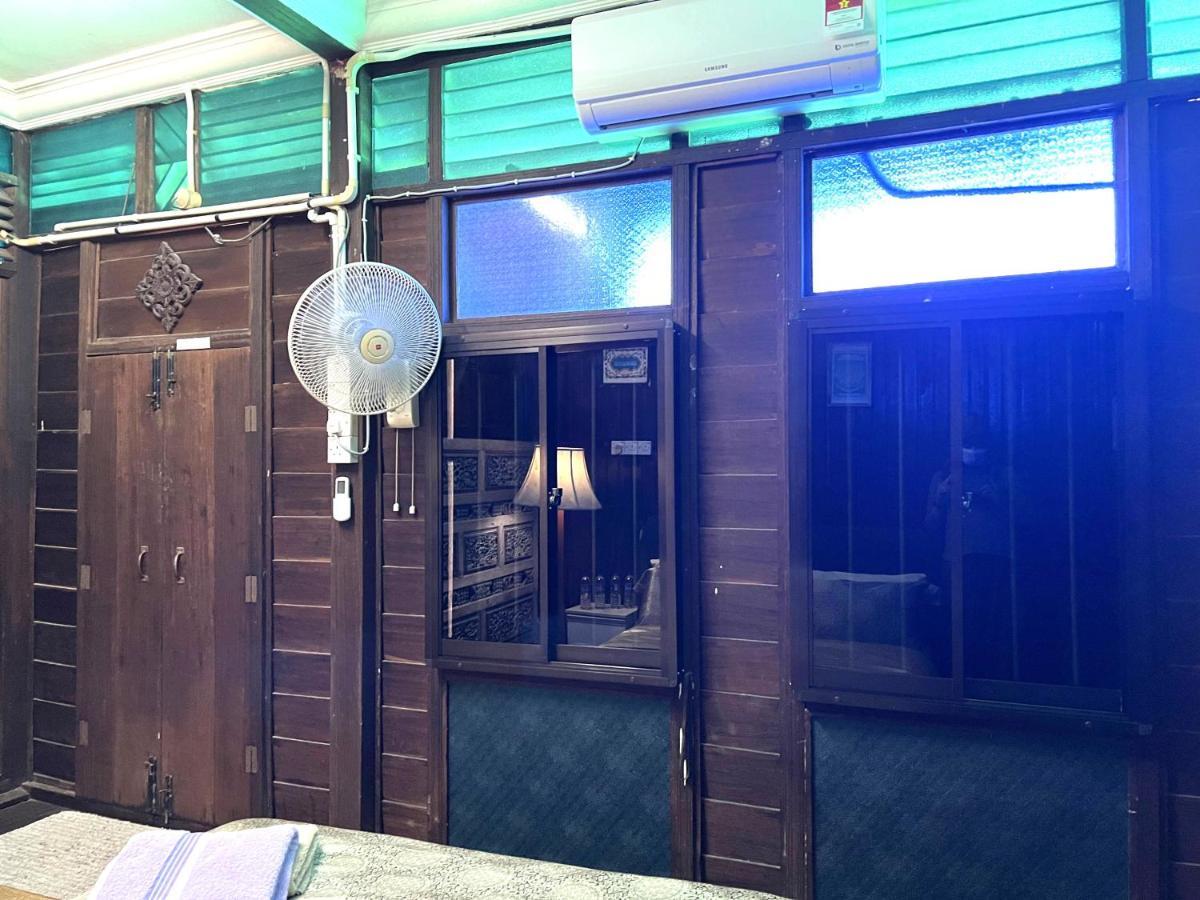 Oyo Home 90495 Homestay Kampung Kota Aur Sungai Petani Ngoại thất bức ảnh