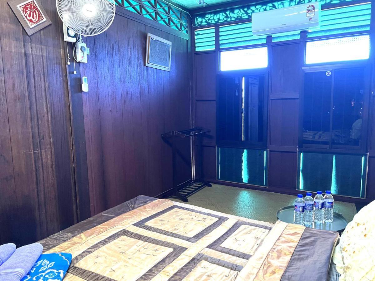 Oyo Home 90495 Homestay Kampung Kota Aur Sungai Petani Ngoại thất bức ảnh